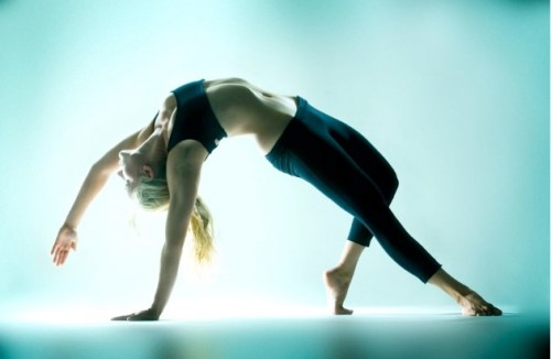 Kathryn-Budig-Yoga